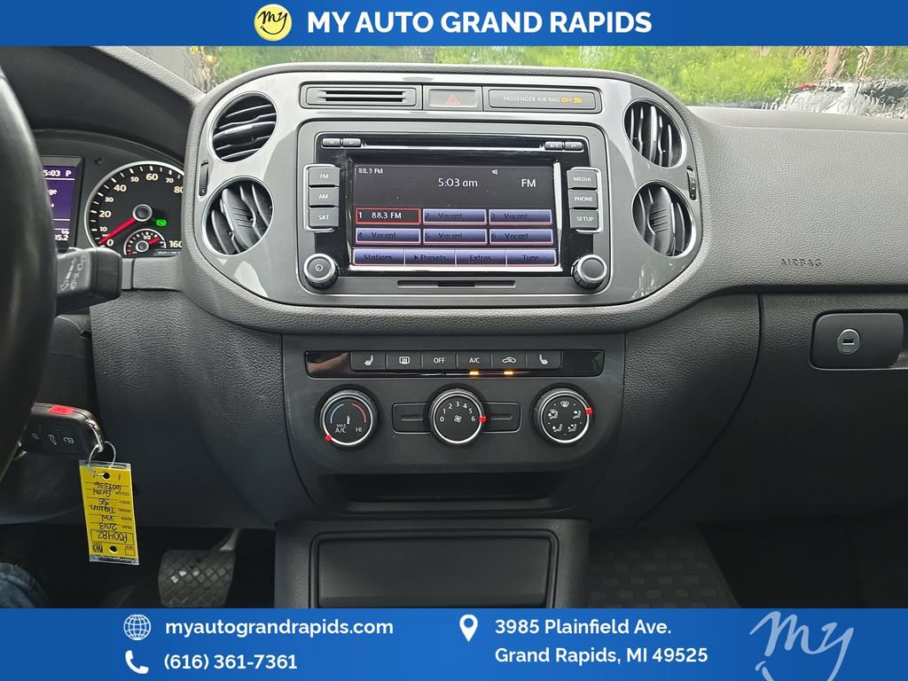 Used 2013 Volkswagen Tiguan S FWD image 21
