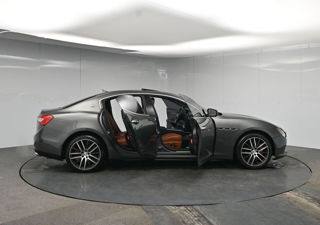 Used 2017 Maserati Ghibli RWD image 41