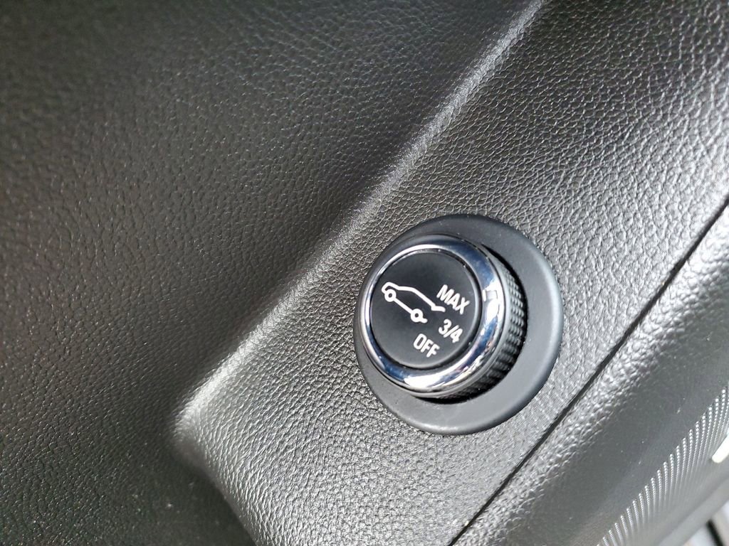 Used 2022 Chevrolet Traverse LT w/ LT Premium Package image 30