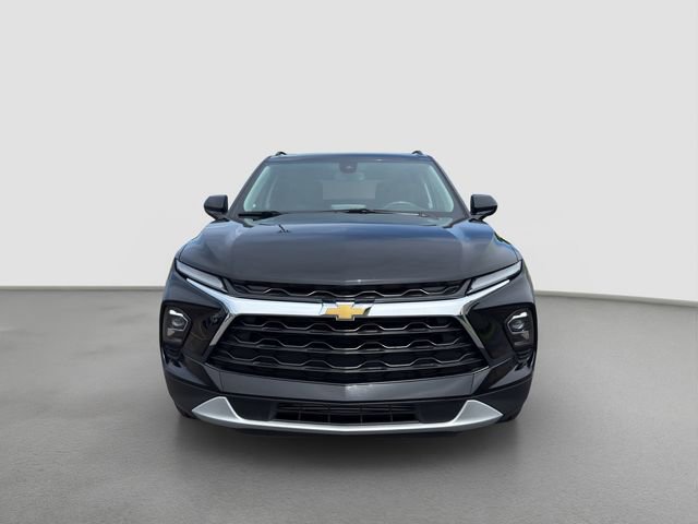 Used 2024 Chevrolet Blazer LT w/ Convenience Package FWD image 2