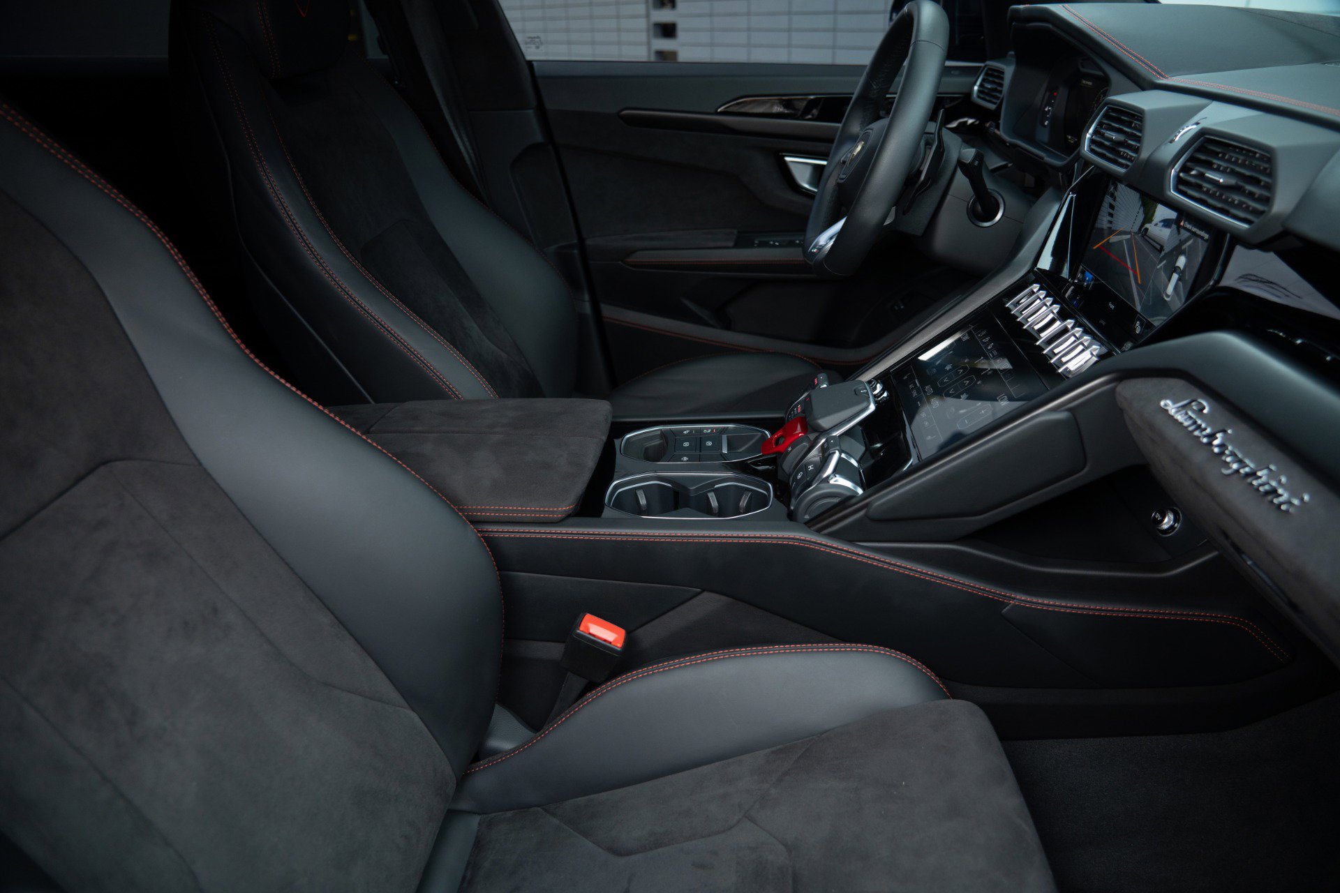 Used 2024 Lamborghini Urus S image 35