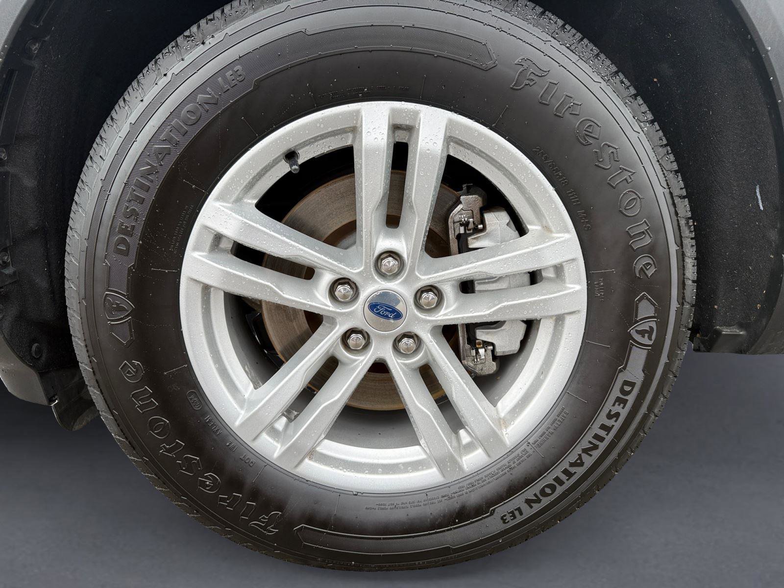 Used 2022 Ford Explorer XLT image 33