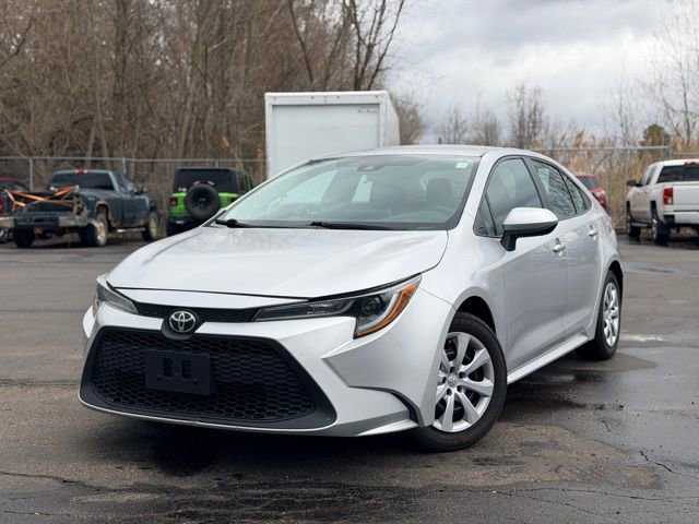 Used 2020 Toyota Corolla LE image 1