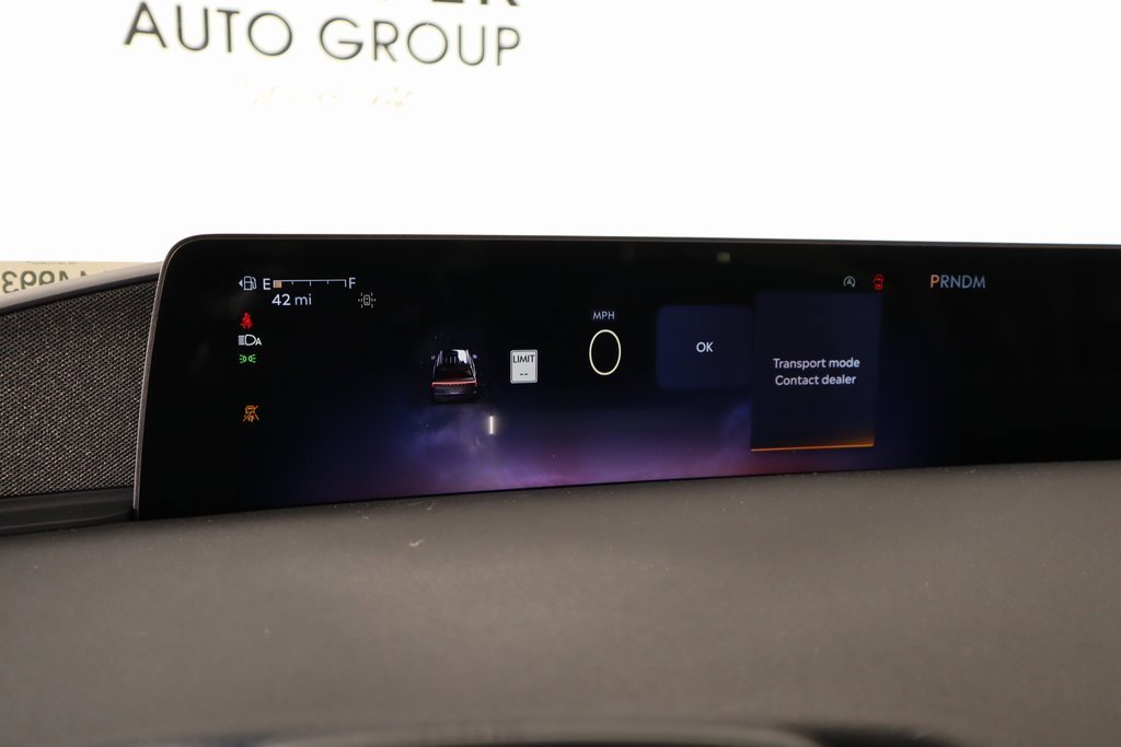 New 2025 Lincoln Navigator Reserve w/ Jet Appearance Package image 4