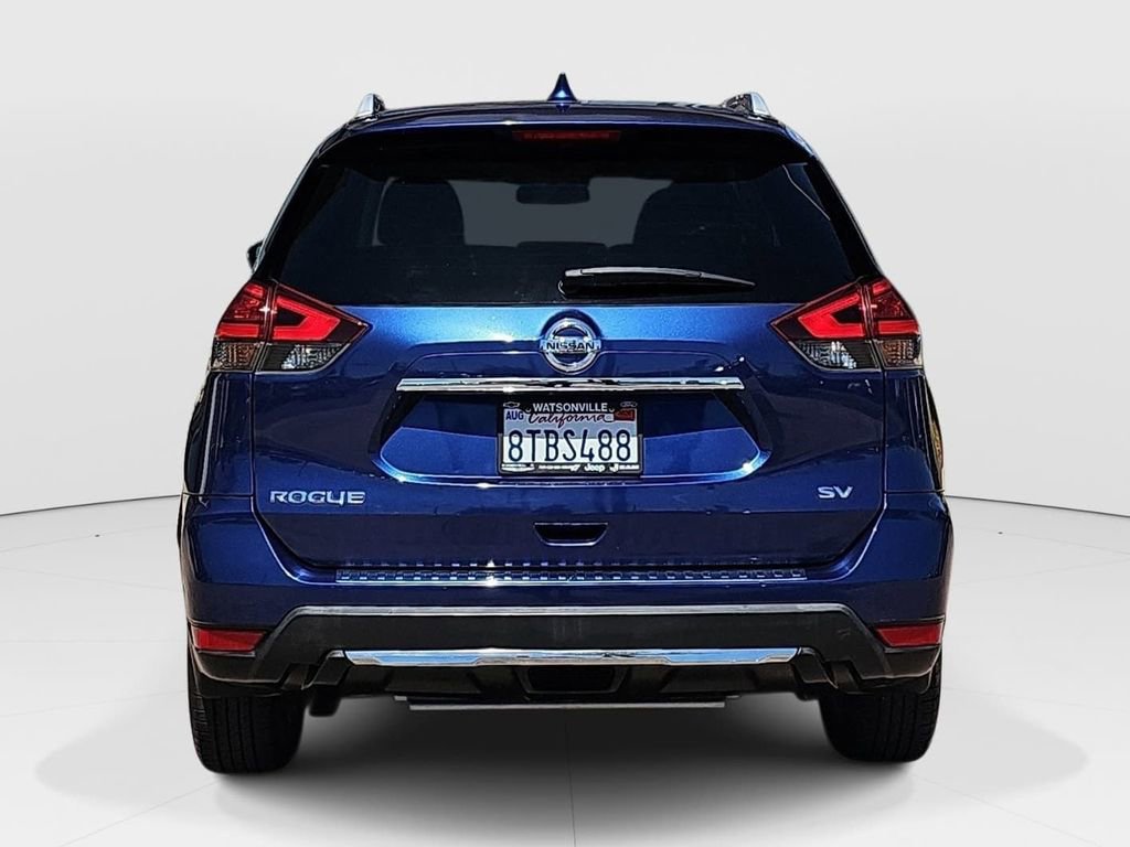Used 2017 Nissan Rogue SV w/ SV Premium Package FWD image 4
