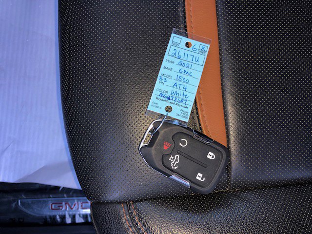 Used 2021 GMC Sierra 1500 AT4 image 29