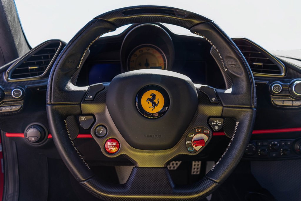 Certified 2019 Ferrari 488 Pista Coupe RWD image 4