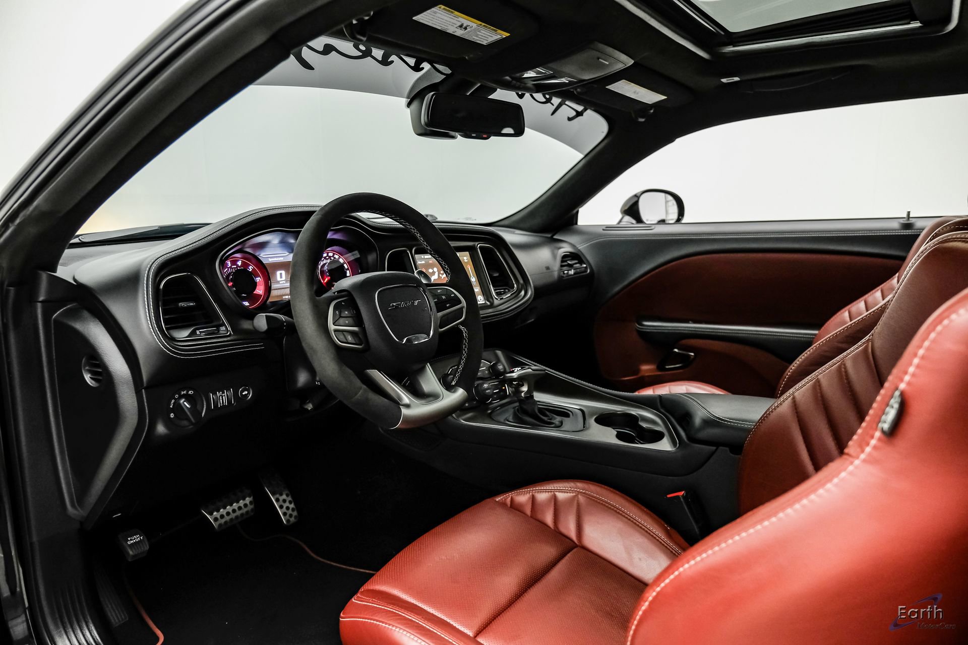 Used 2022 Dodge Challenger SRT Hellcat RWD image 46