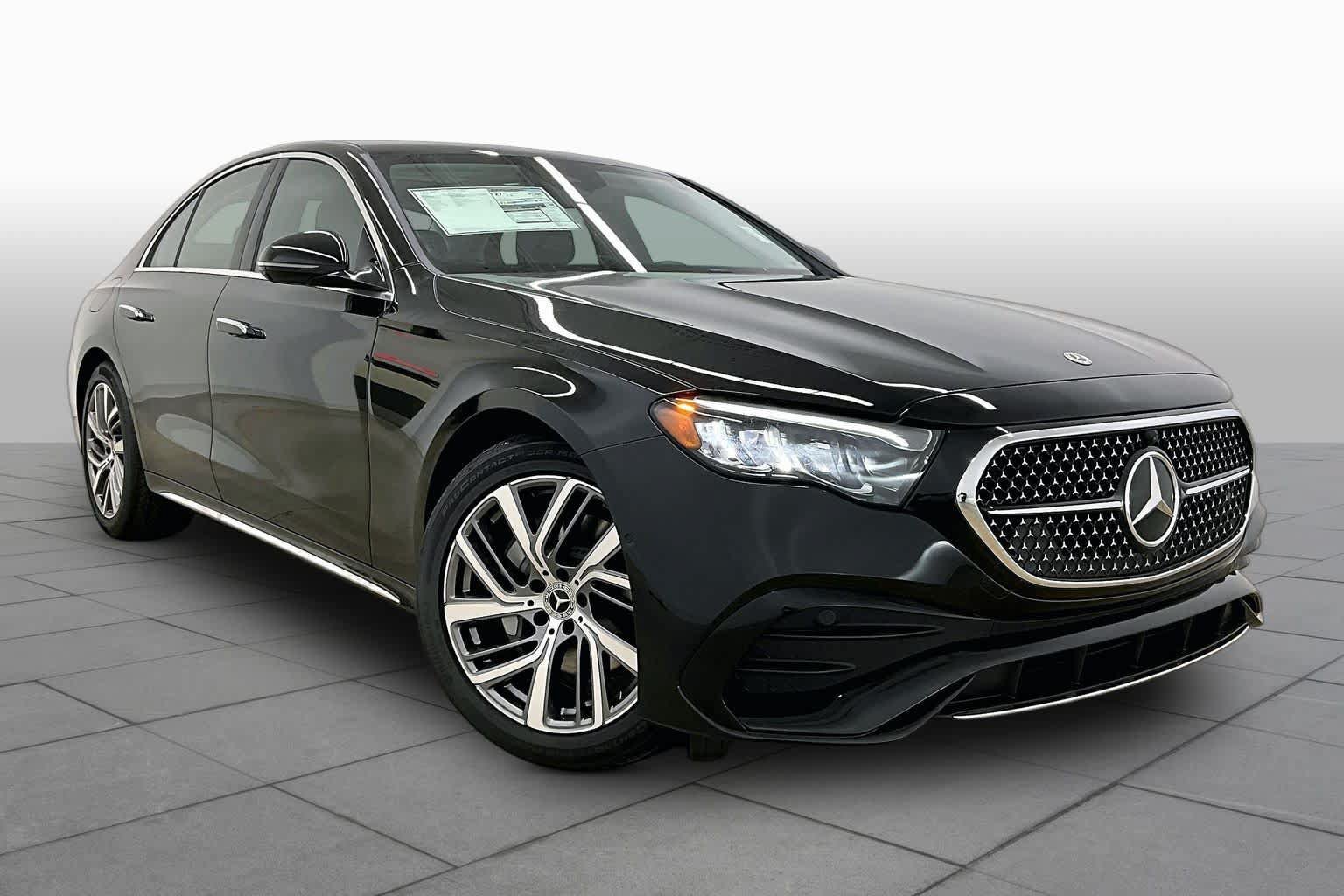 New 2026 Mercedes-Benz E 350 4MATIC Sedan image 2