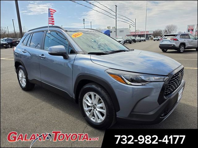 Used 2023 Toyota Corolla Cross LE w/ Moonroof Package