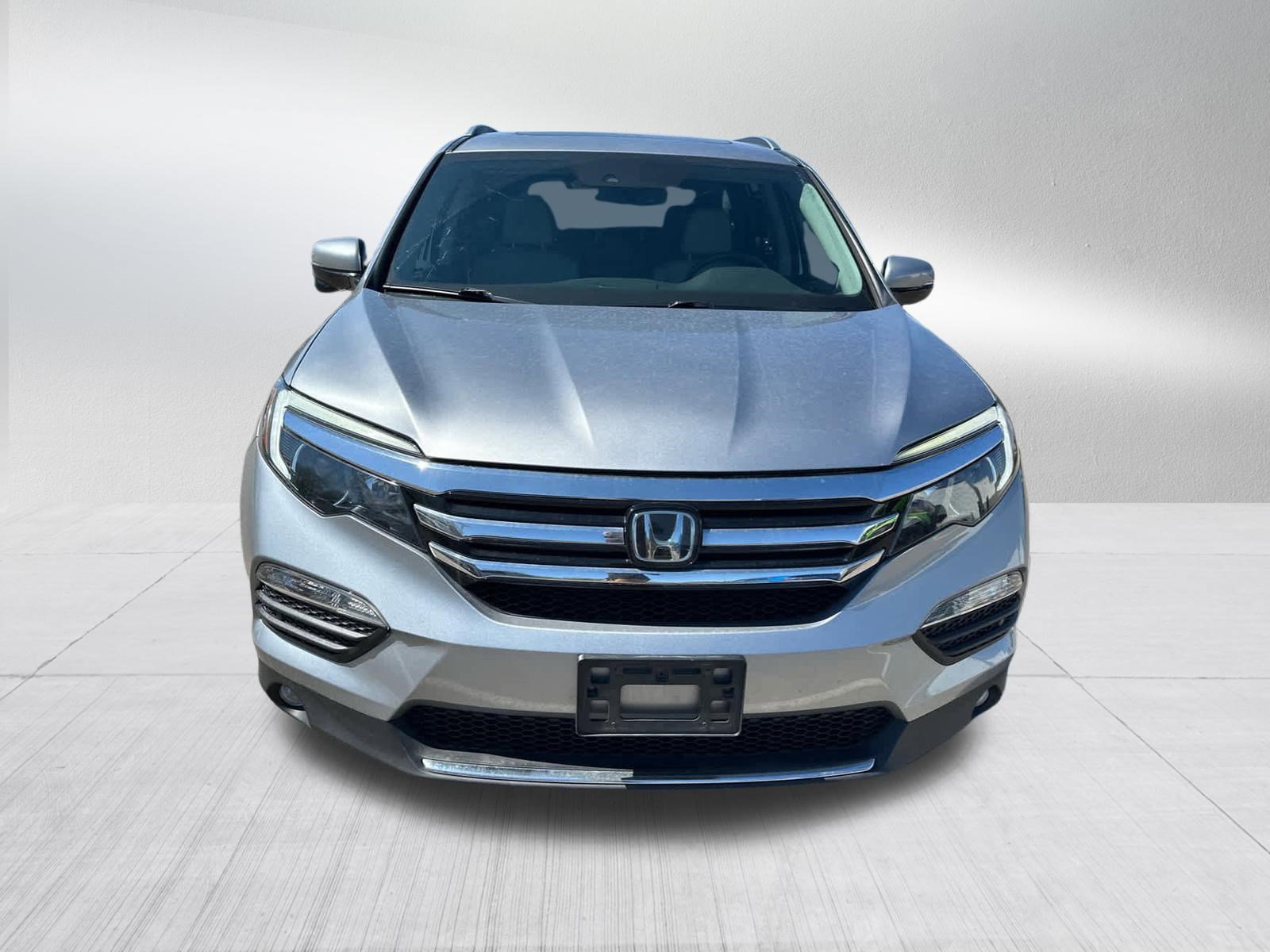 Used 2017 Honda Pilot Touring video 2