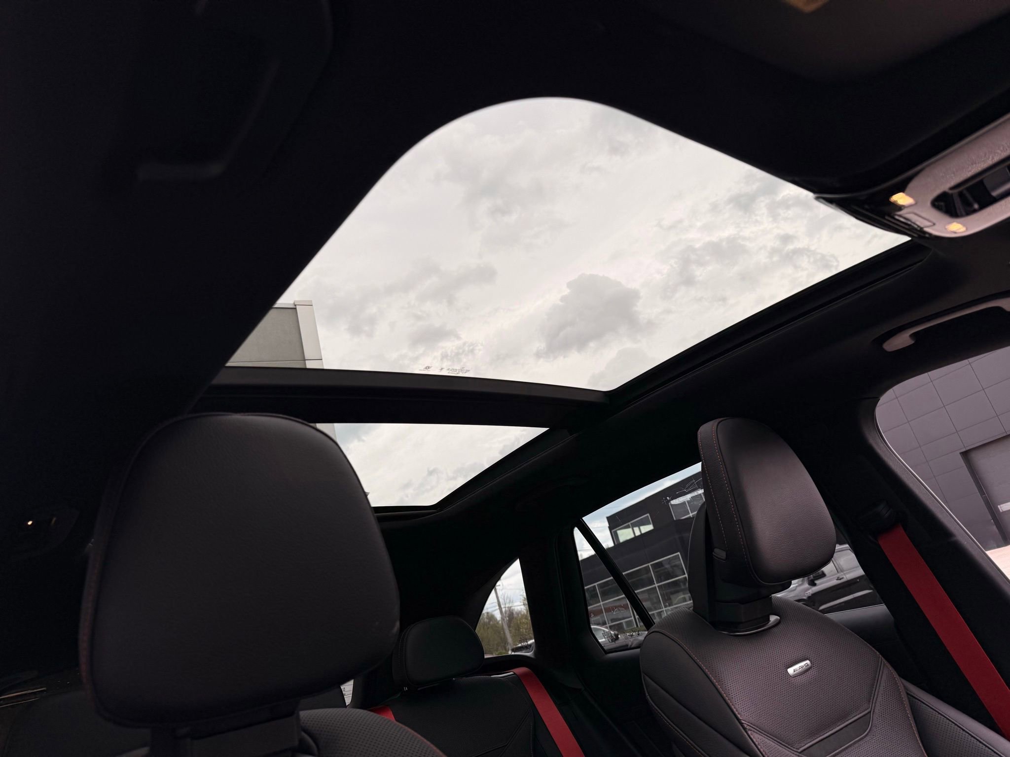 Used 2026 Mercedes-Benz GLC 43 AMG 4MATIC image 32