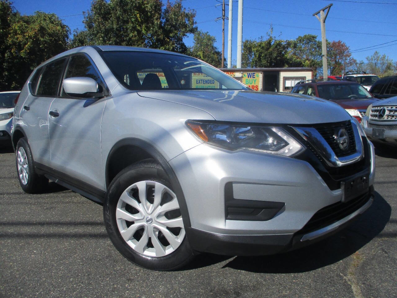 Used 2018 Nissan Rogue S image 1