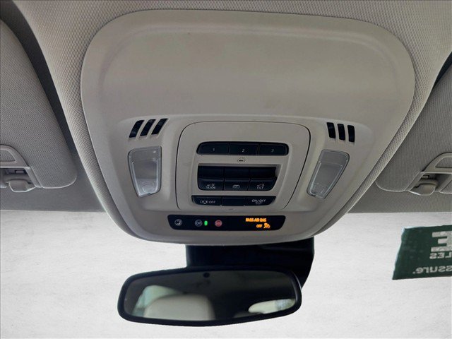 Used 2022 Buick Envision Essence w/ Technology Package I AWD/4WD image 21