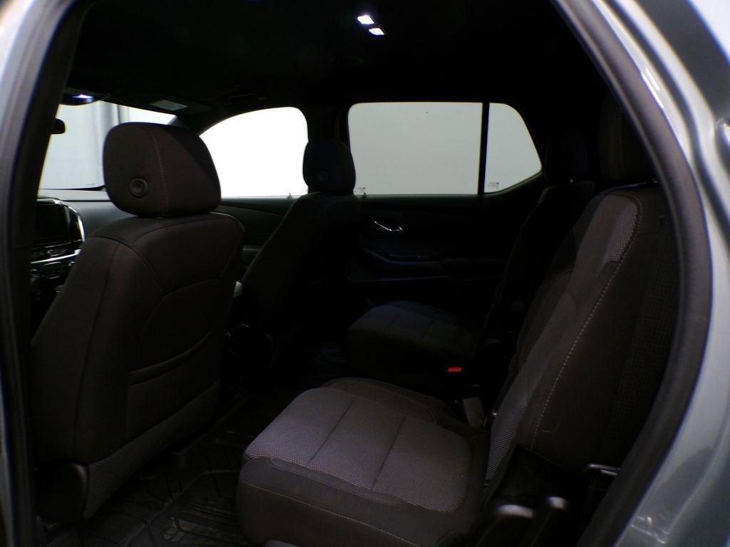 Used 2023 Chevrolet Traverse LT w/ LPO, Floor Liner Package AWD/4WD image 19