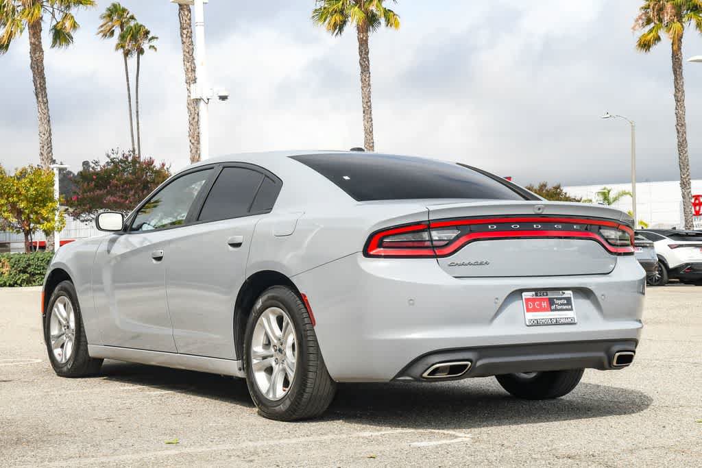 Used 2022 Dodge Charger SXT w/ Cold Weather Package RWD image 8