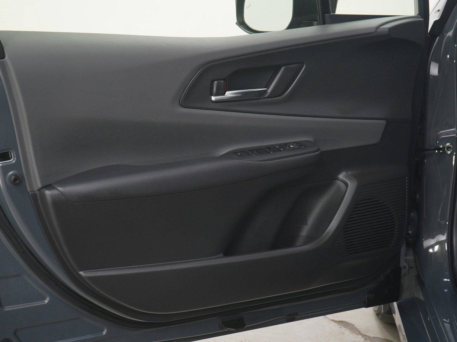 Used 2024 Toyota Prius XLE image 19