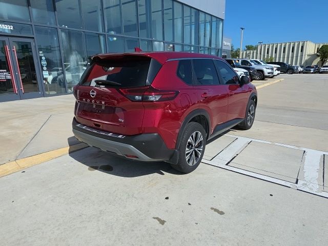 Used 2023 Nissan Rogue SV image 4