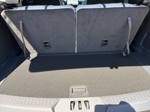 New 2026 Ford Explorer Active w/ Active Comfort Package RWD image 12