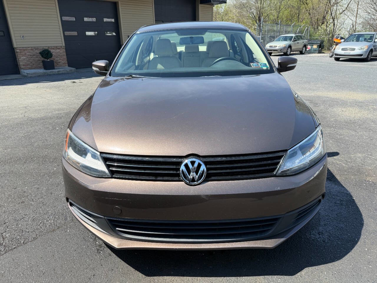 Used 2011 Volkswagen Jetta SE image 2