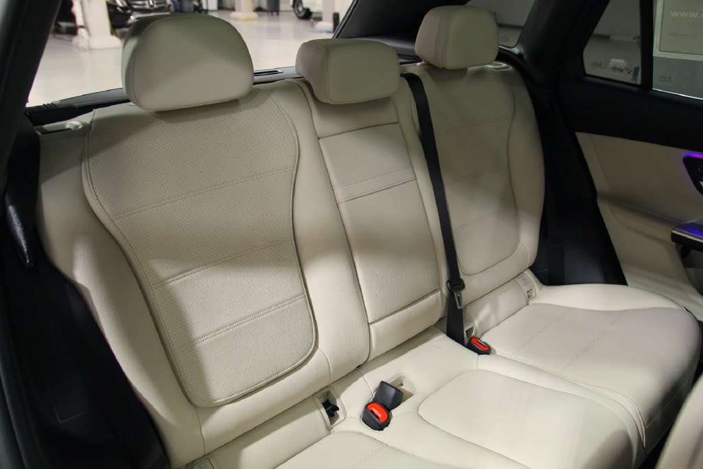 Certified 2025 Mercedes-Benz GLC 300 image 26