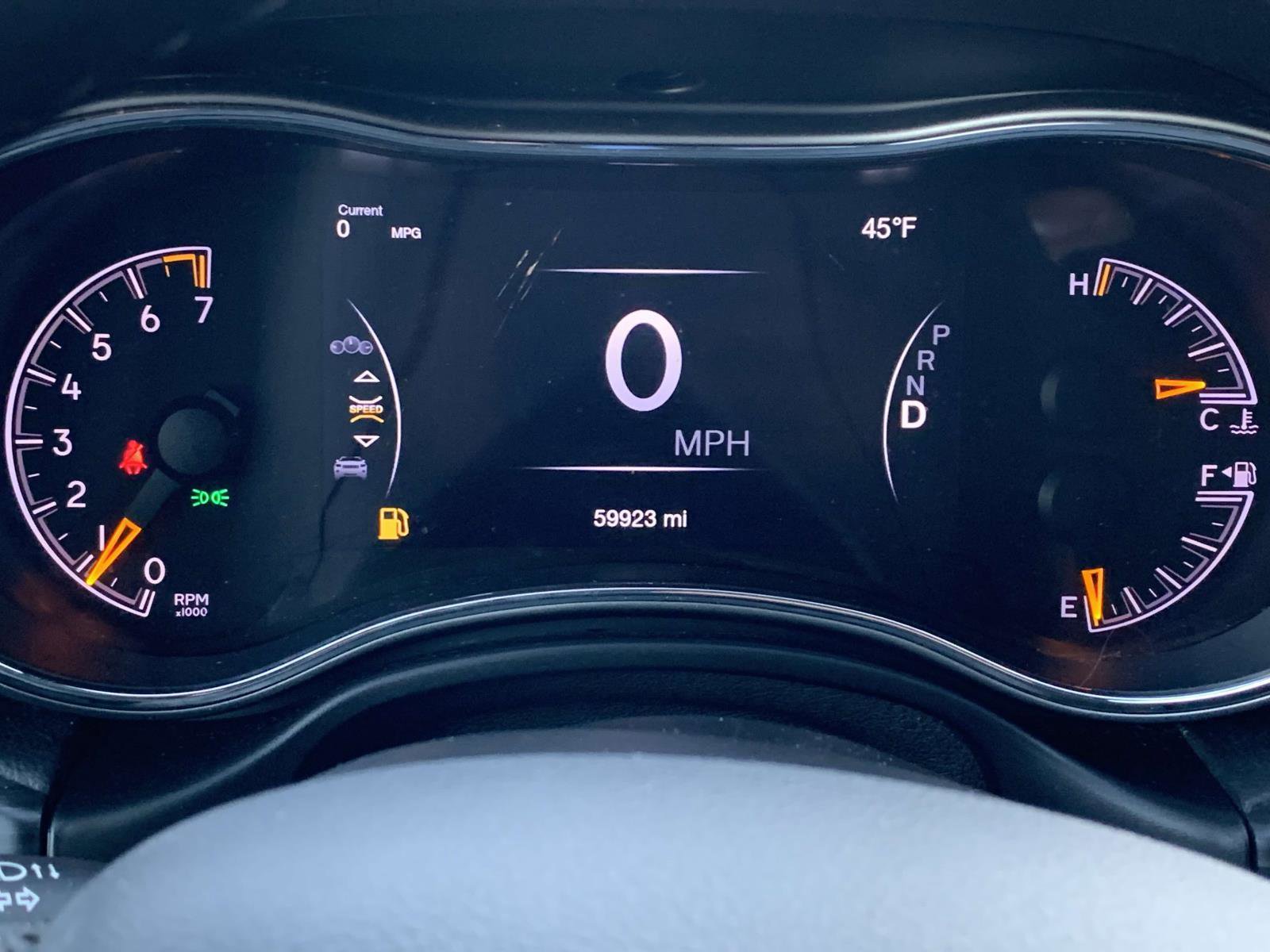 Used 2019 Jeep Grand Cherokee Altitude image 12