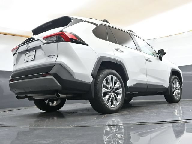 Used 2025 Toyota RAV4 Limited w/ Weather Package AWD/4WD image 33