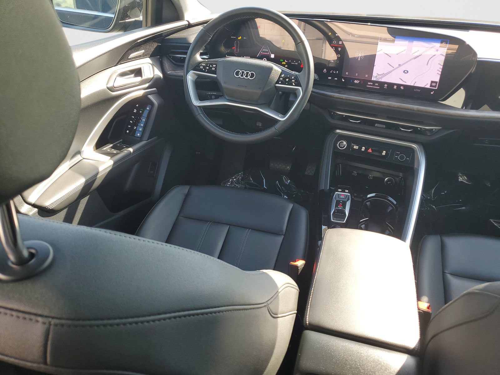 Used 2025 Audi Q5 Premium w/ Premium Plus AWD/4WD image 11
