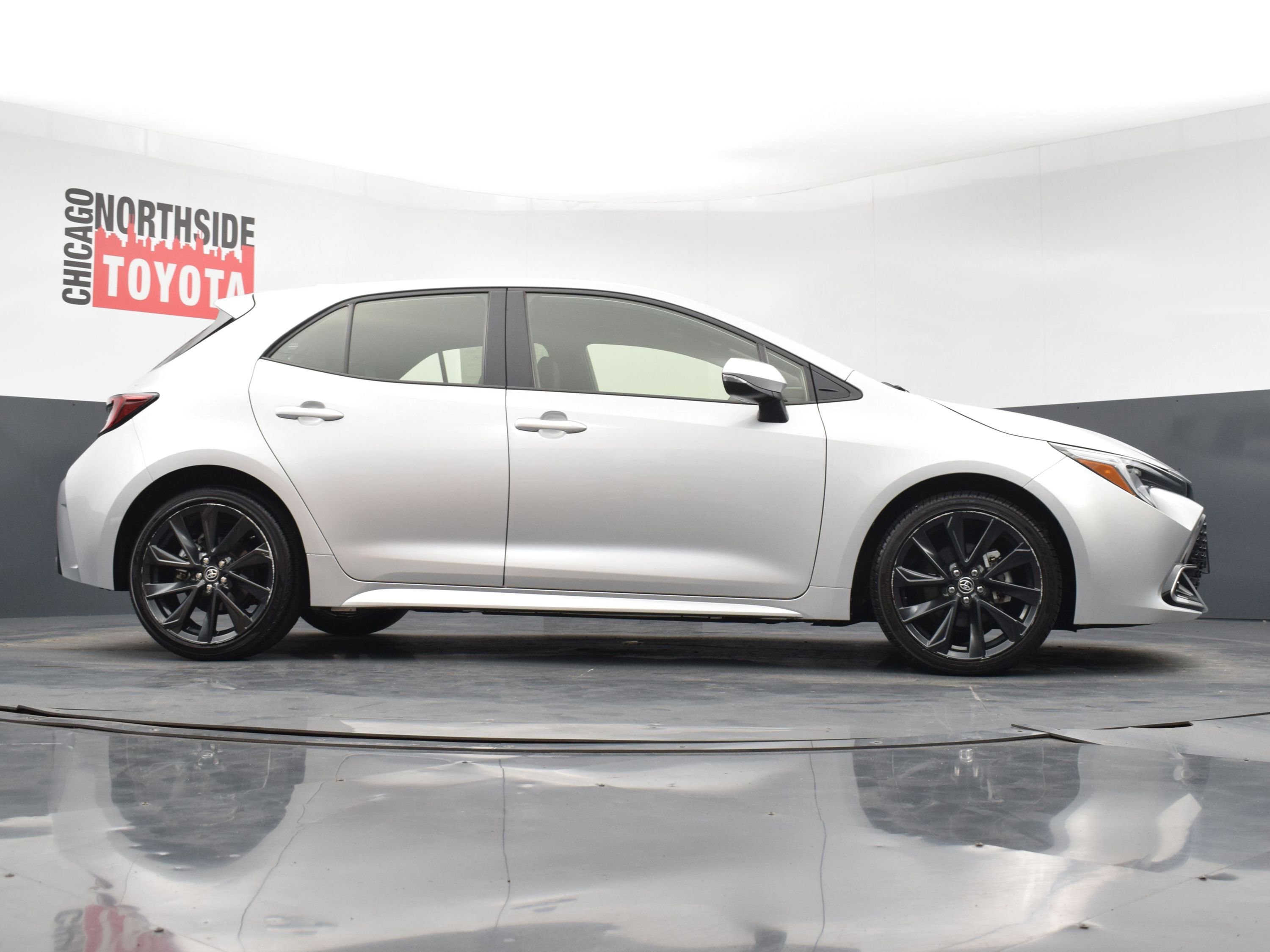 Used 2024 Toyota Corolla XSE FWD image 28