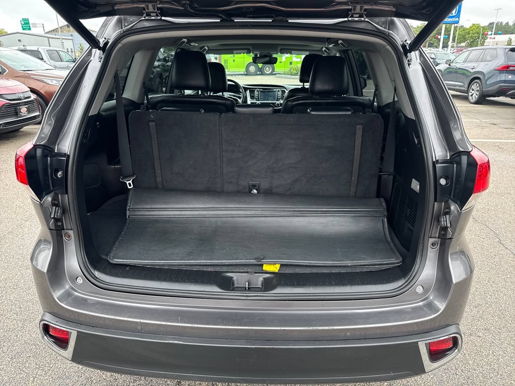 Used 2019 Toyota Highlander Limited AWD/4WD image 8