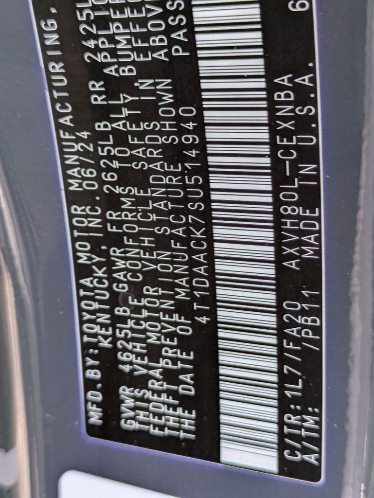 Used 2025 Toyota Camry LE image 36