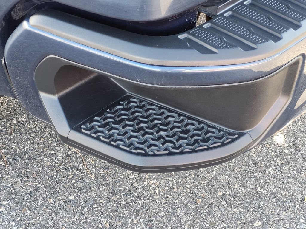 Used 2021 GMC Sierra 1500 Elevation w/ Preferred Package image 11