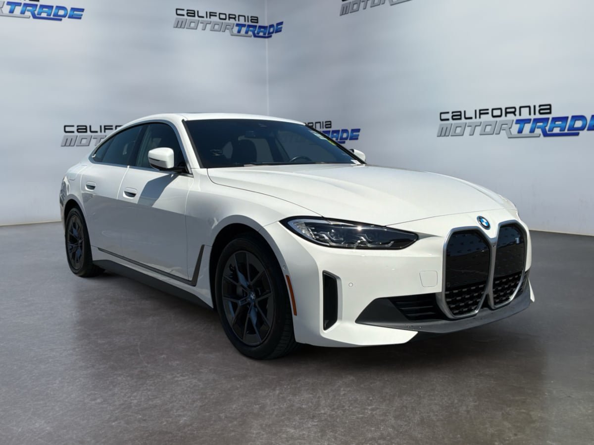 Used 2023 BMW i4 eDrive40 w/ Premium Package RWD image 3