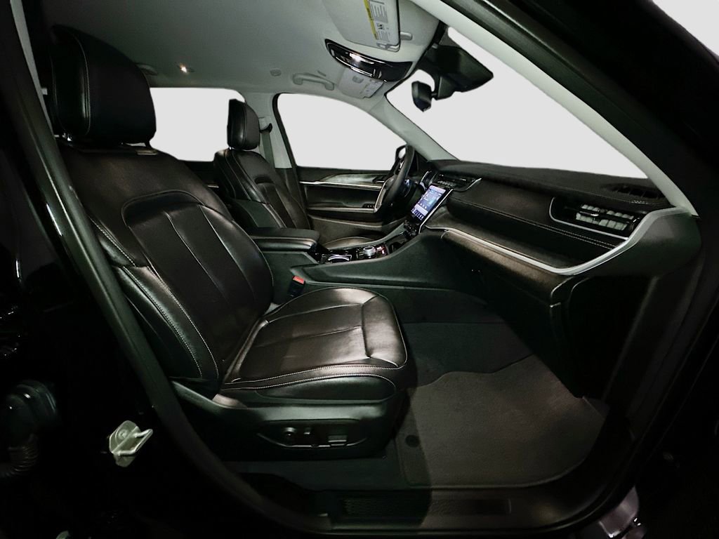 Certified 2023 Jeep Grand Cherokee L Limited image 36