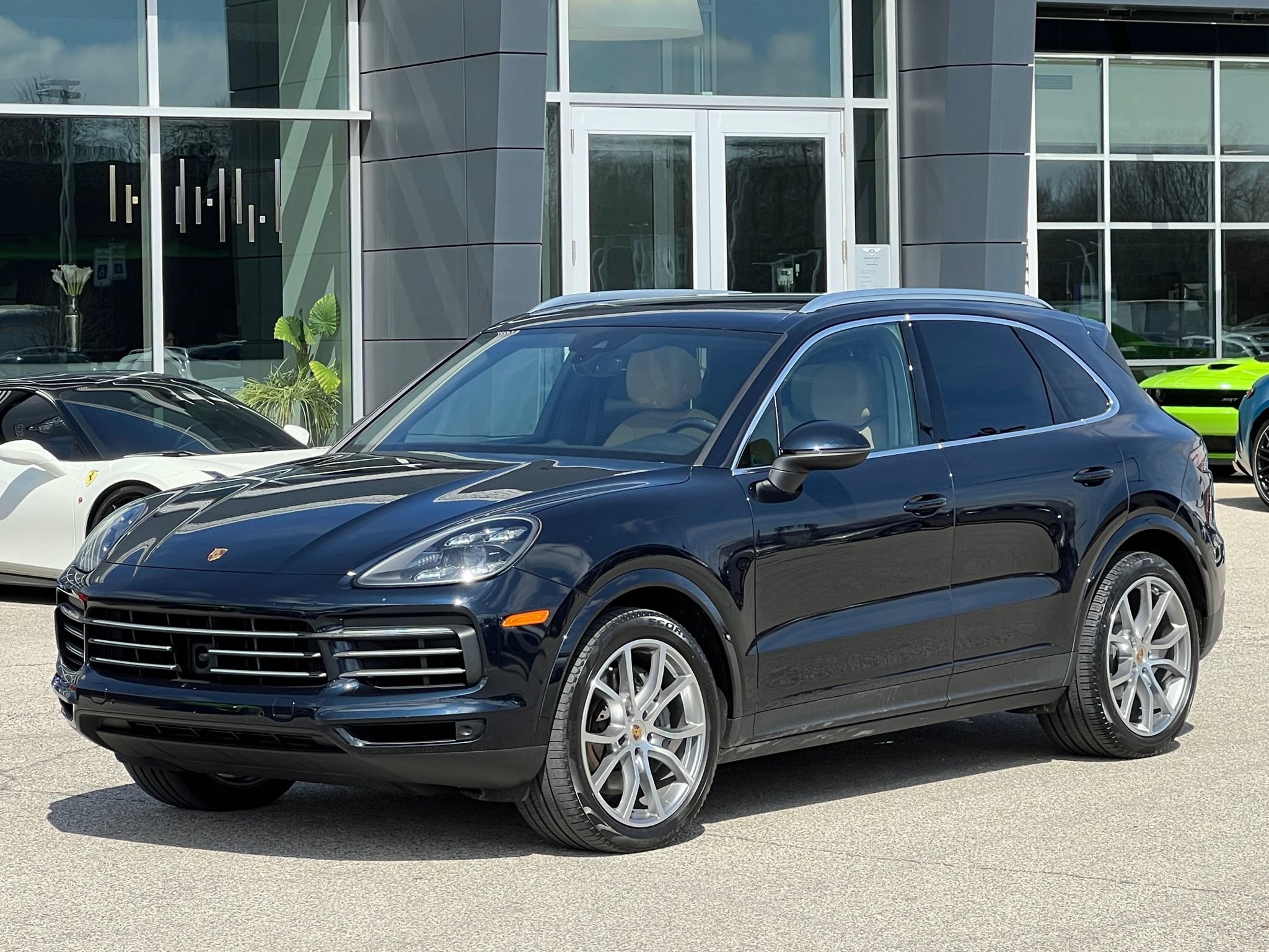 Used 2021 Porsche Cayenne S AWD/4WD image 2