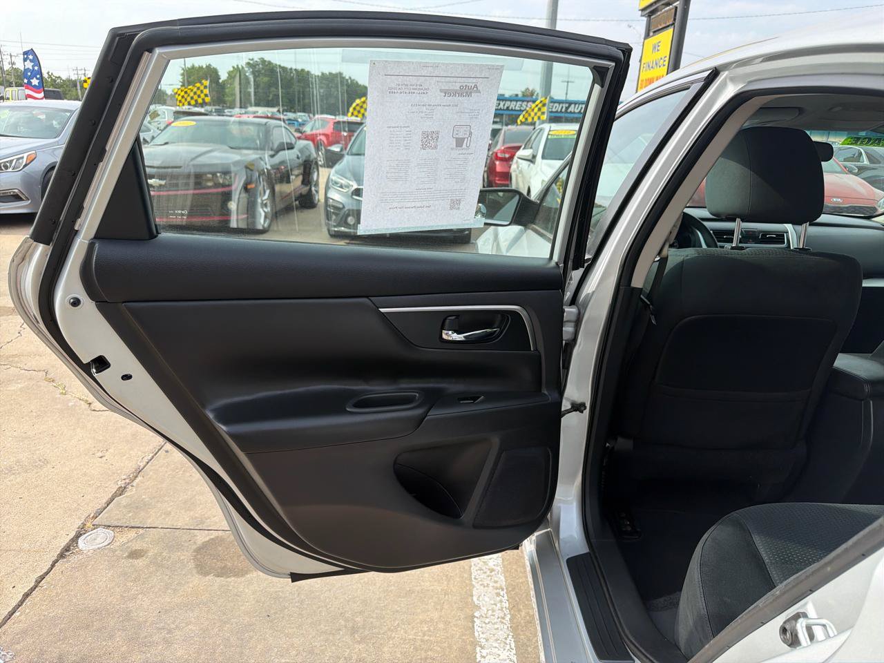Used 2015 Nissan Altima 2.5 S w/ Power Driver Seat Package FWD image 28