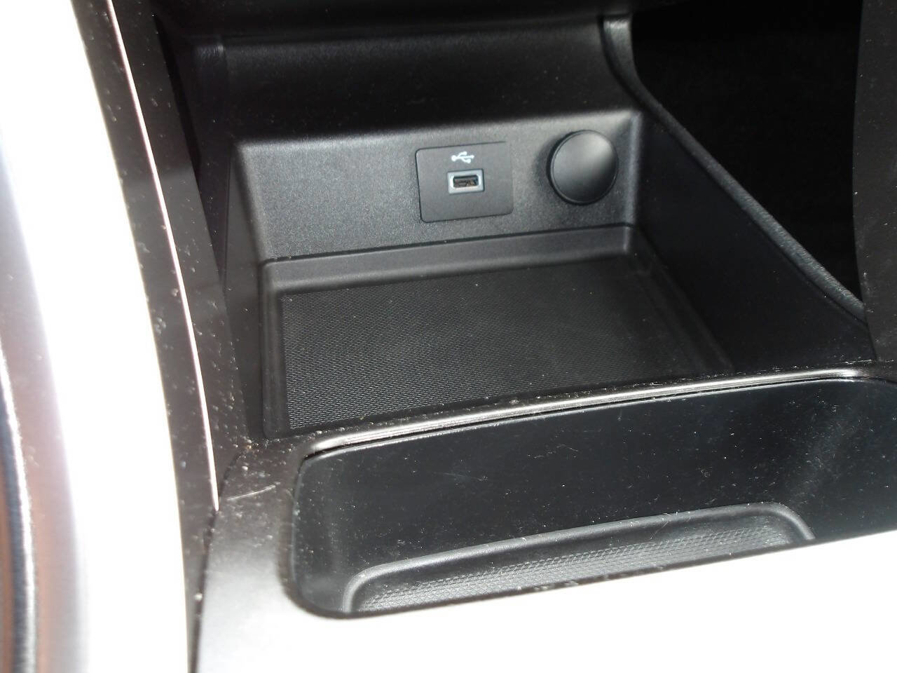 Used 2018 Ford Fusion S image 15