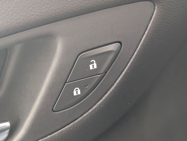 Used 2022 Chevrolet Equinox LT image 11