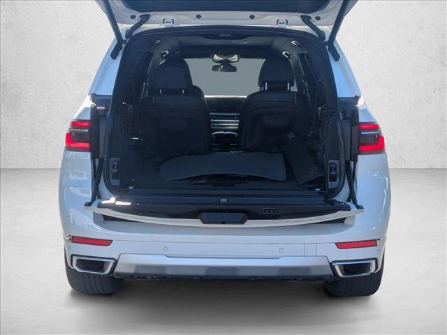 Used 2023 BMW X7 xDrive40i w/ Premium Package image 6