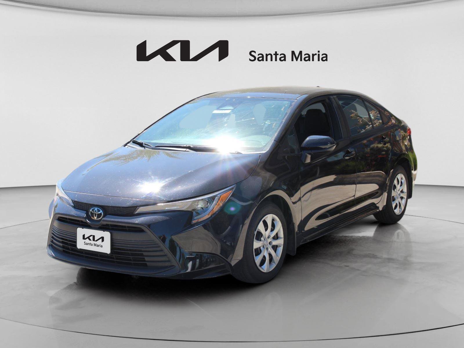 Used 2023 Toyota Corolla LE FWD image 5