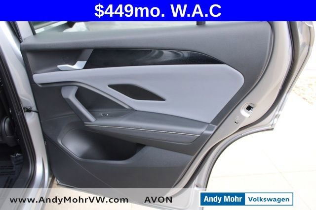 Used 2025 Volkswagen Tiguan SE AWD/4WD image 24