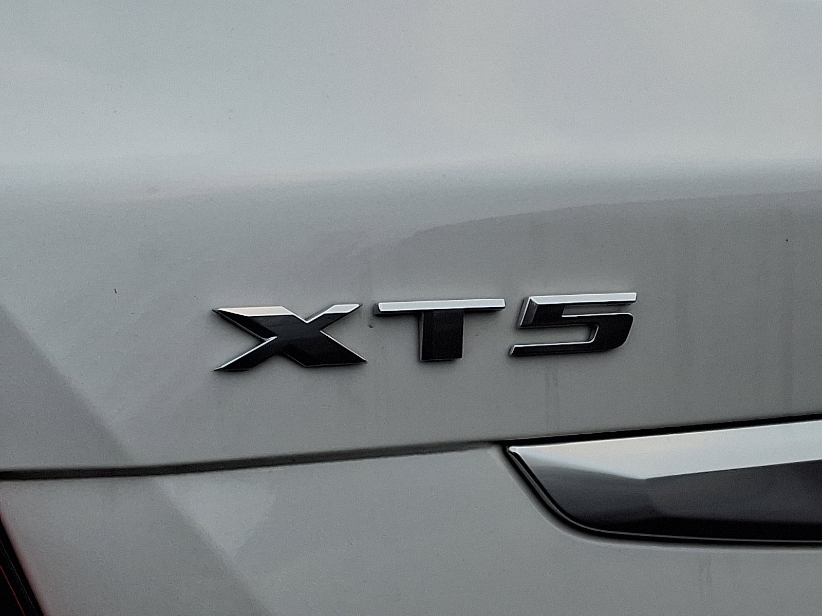 Used 2020 Cadillac XT5 Premium Luxury image 10