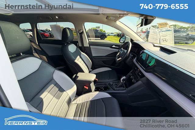 Used 2024 Volkswagen Taos SEL AWD/4WD image 24