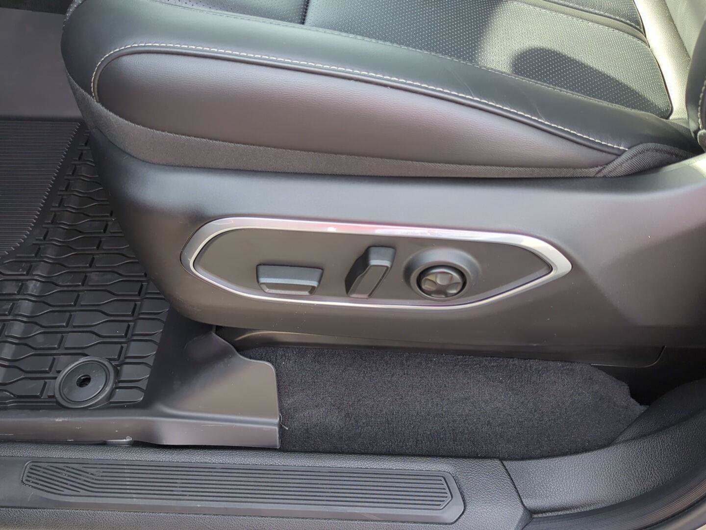 New 2026 Jeep Grand Wagoneer 4WD image 16