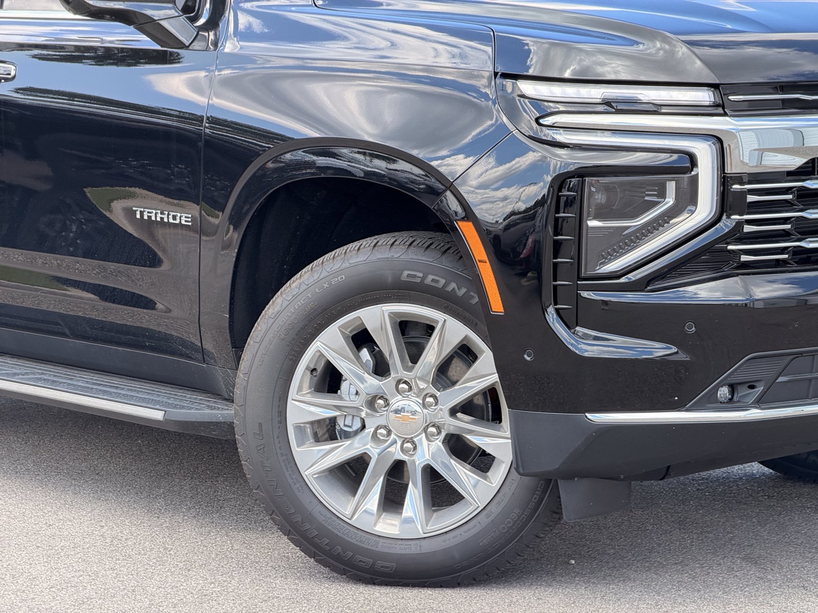 Used 2026 Chevrolet Tahoe Premier w/ Sun And Tow Package AWD/4WD image 3