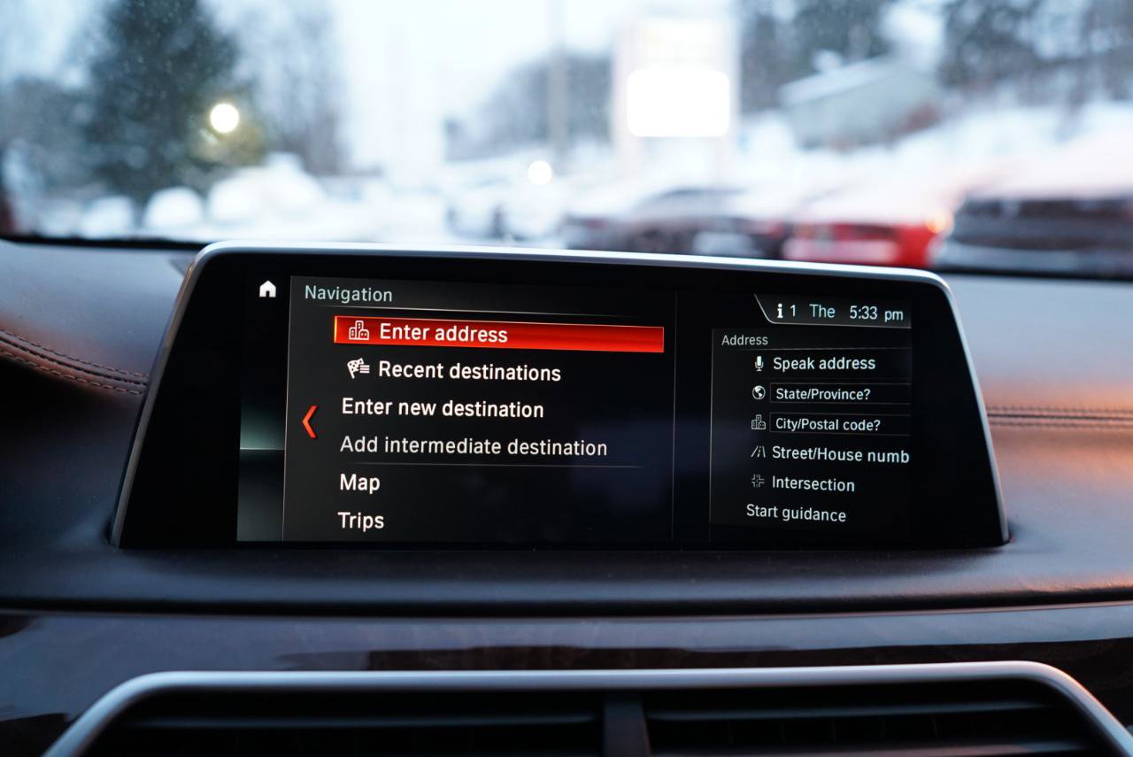 Used 2018 BMW 750i xDrive image 49