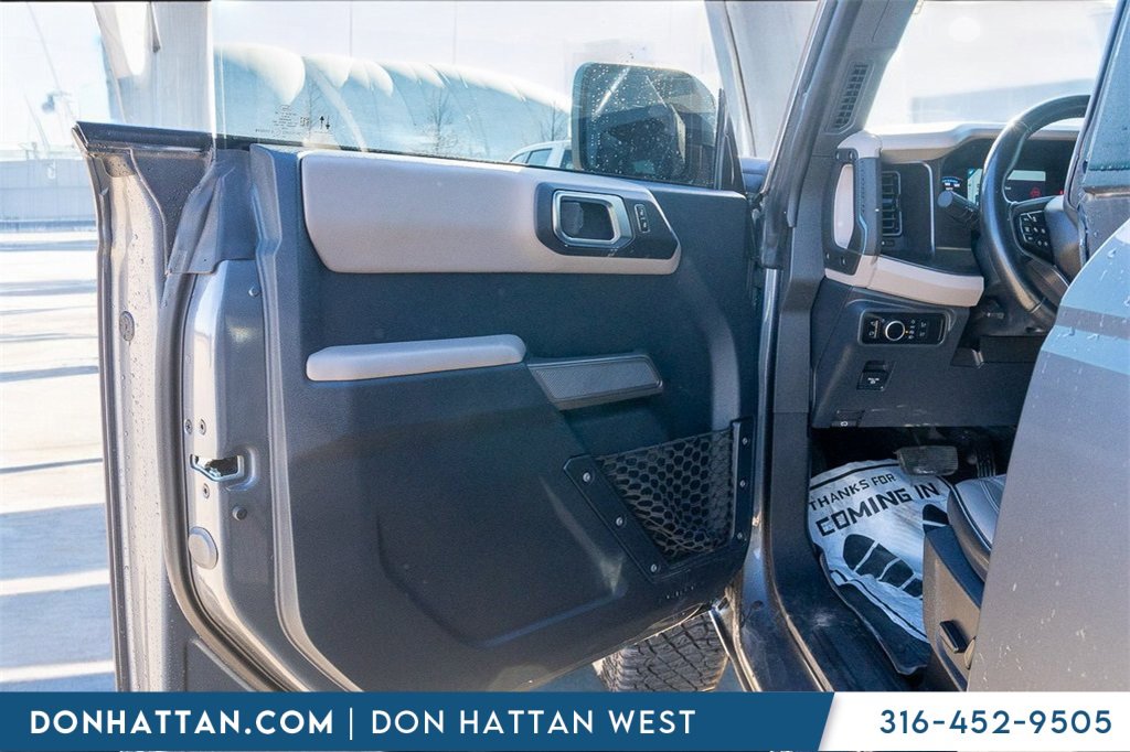 Used 2023 Ford Bronco Wildtrak image 16