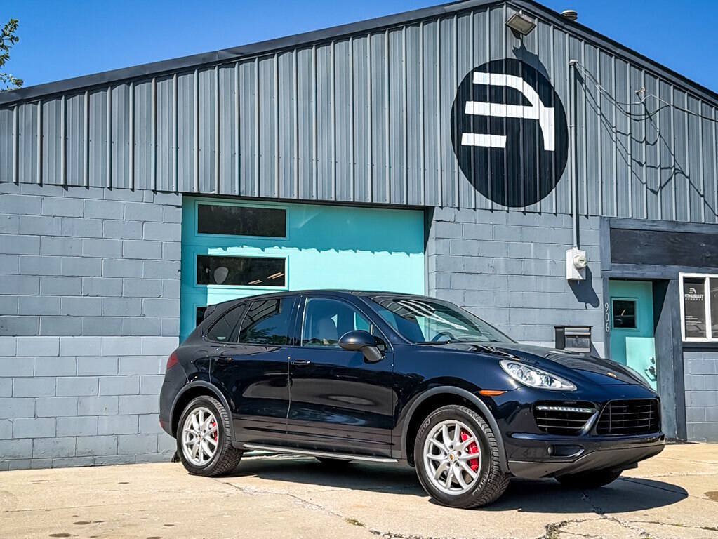 Used 2014 Porsche Cayenne AWD/4WD image 1