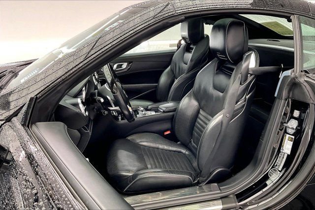 Used 2019 Mercedes-Benz SL 550 image 17