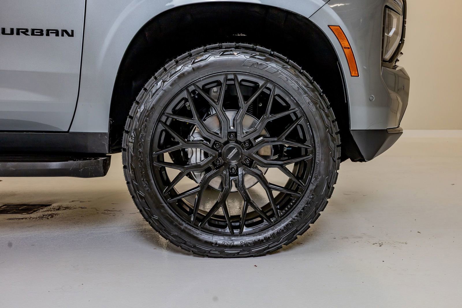 Used 2026 Chevrolet Suburban RST w/ RST Capability Package AWD/4WD image 12